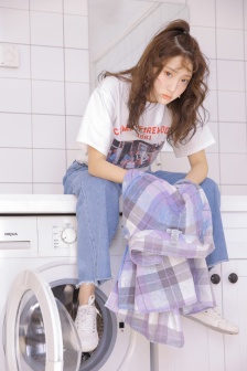 花木兰害羞的脱去所有服饰